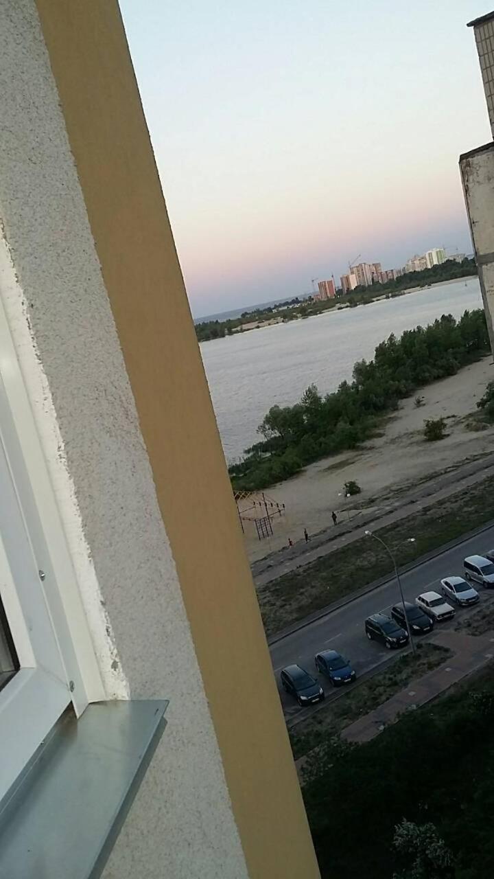 Apartament Near Dnieper Tsjerkasy Buitenkant foto